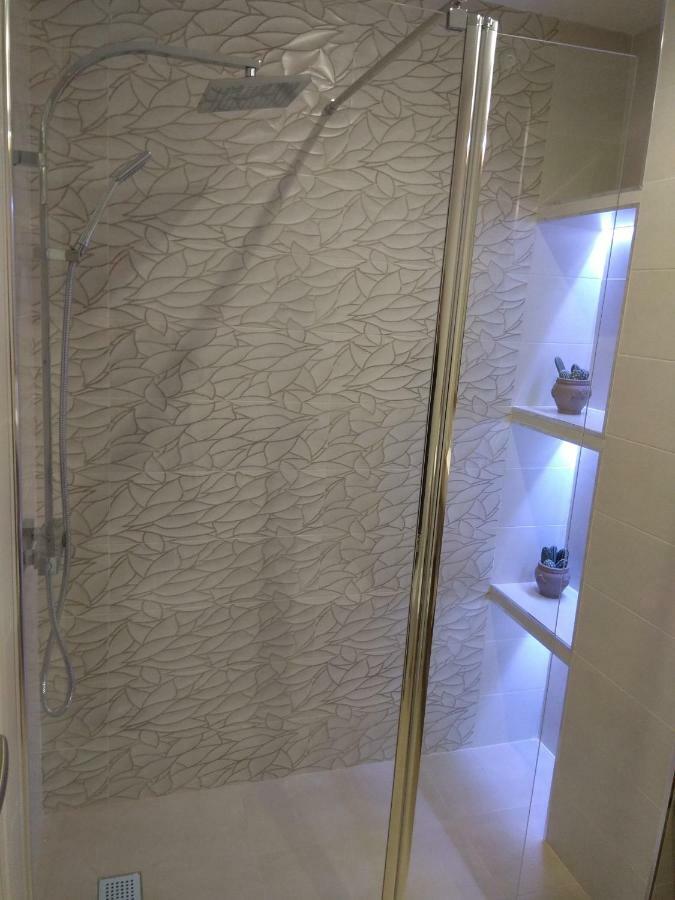 Apartamento a 150 metros del Mar, parking y Wifi Salobreña Exterior foto