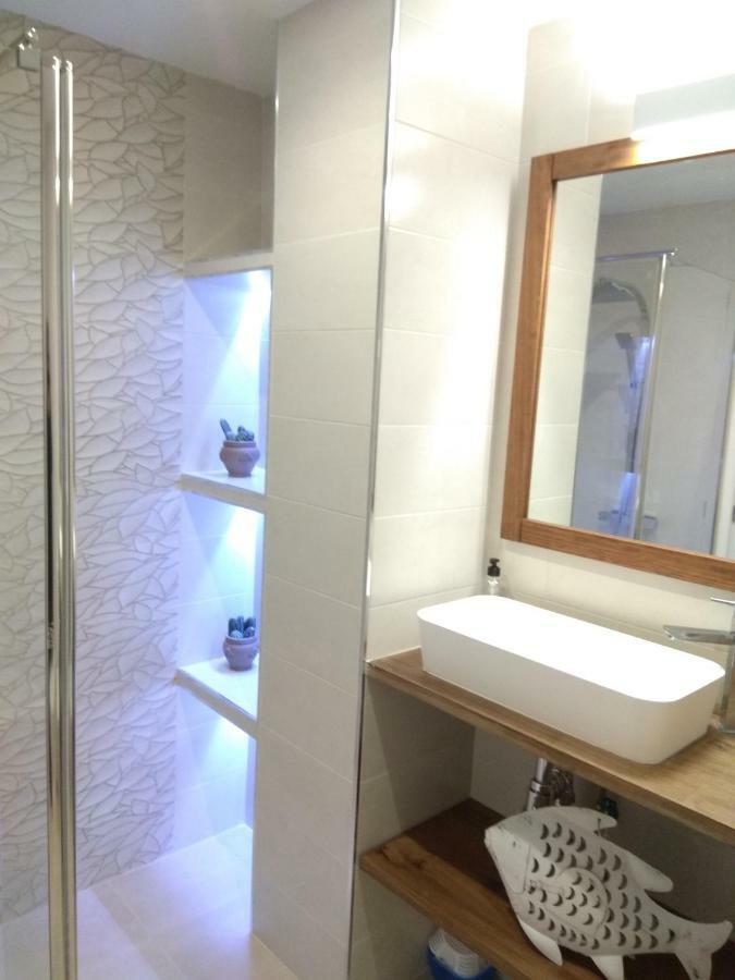 Apartamento a 150 metros del Mar, parking y Wifi Salobreña Exterior foto